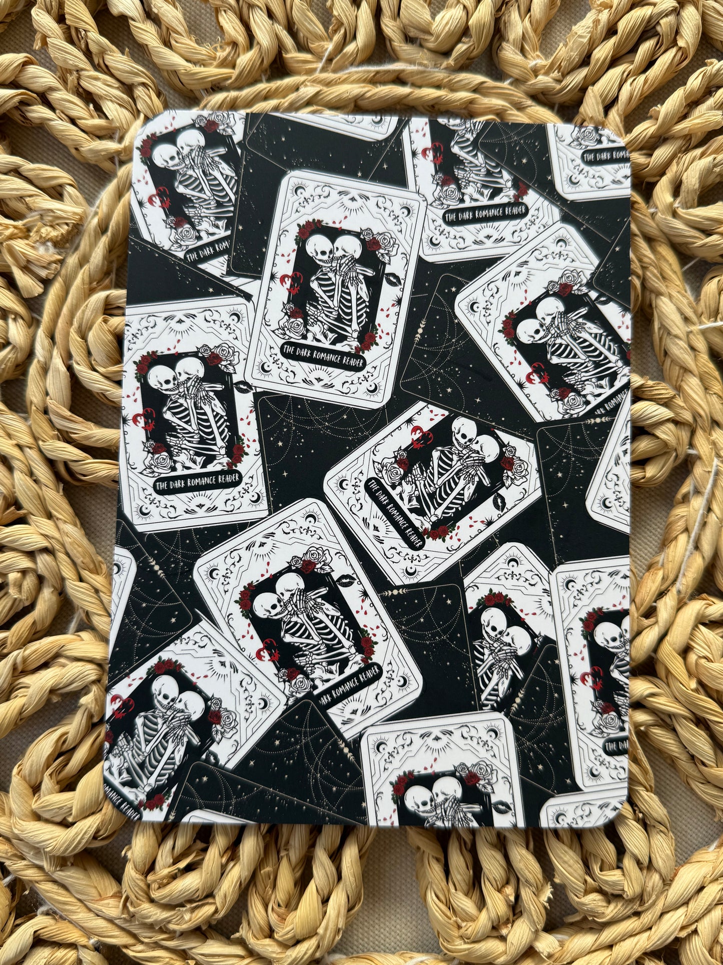 The Dark Romance Reader Tarot Card Kindle Insert