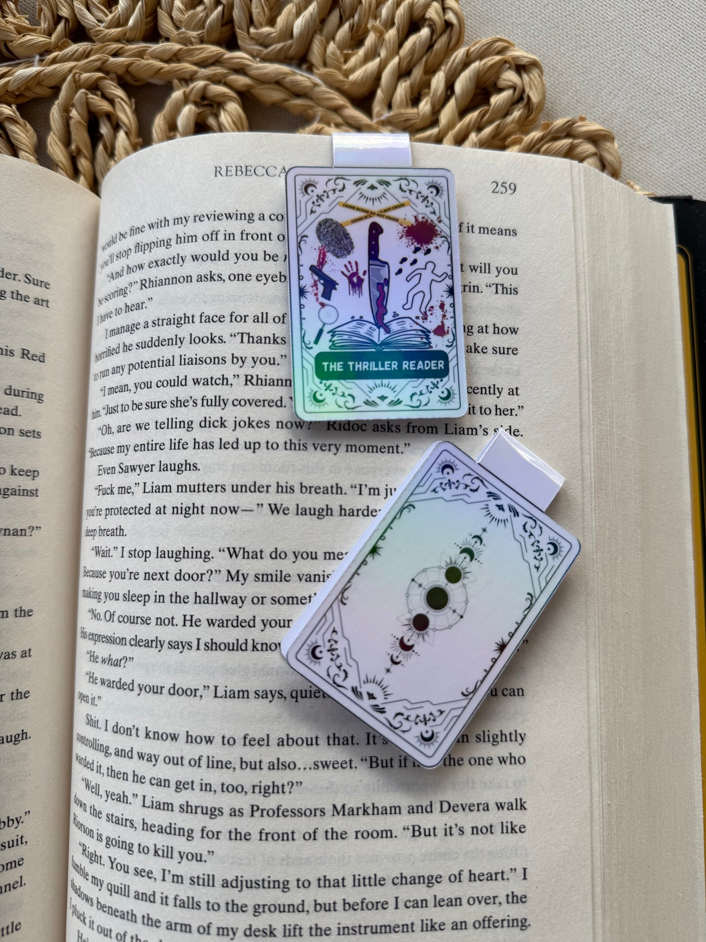 The Thriller Reader Tarot Card Magnetic Bookmark (holographic)