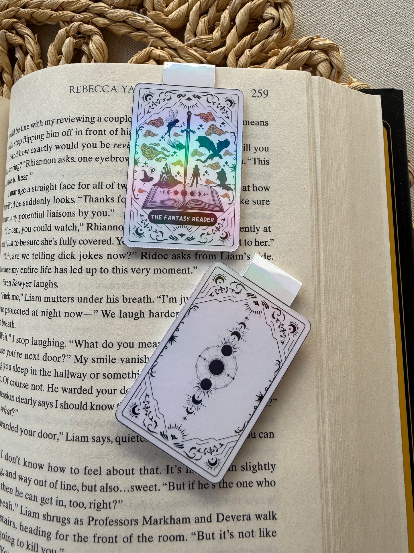 The Fantasy Reader Tarot Card Magnetic Bookmark (holographic)