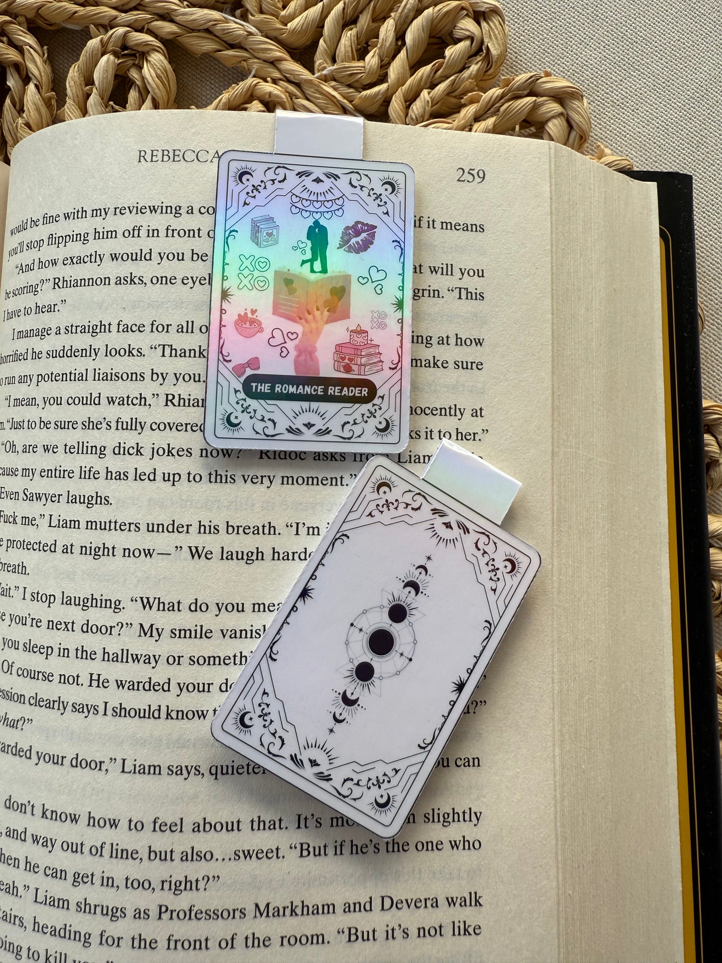 The Romance Reader Tarot Card Magnetic Bookmark (holographic)