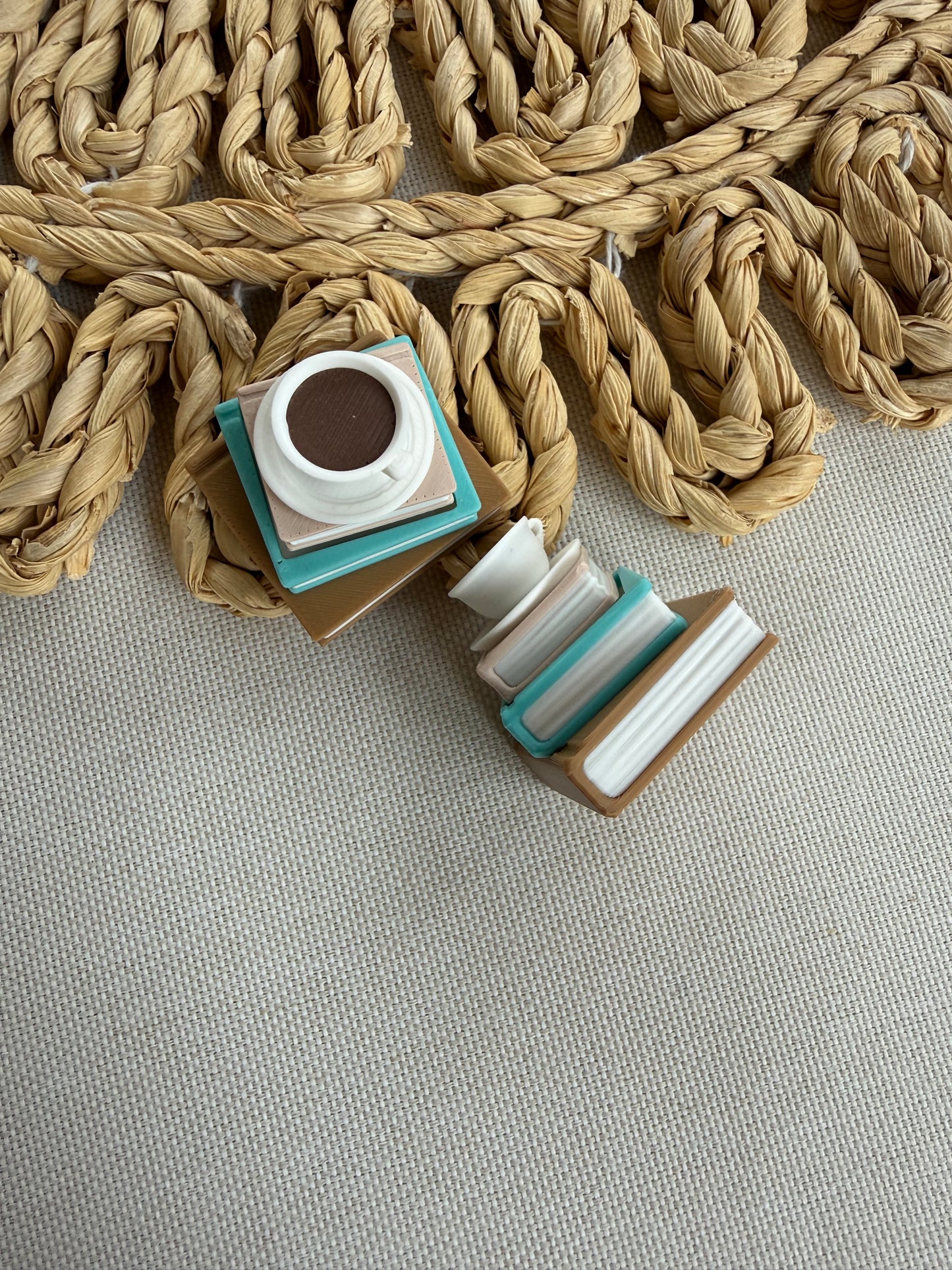 Coffee Cup Book Stack Fidget Clickie