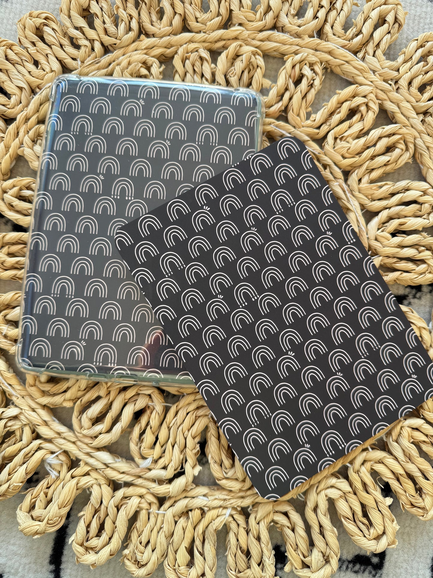 Black Arches Kindle Insert
