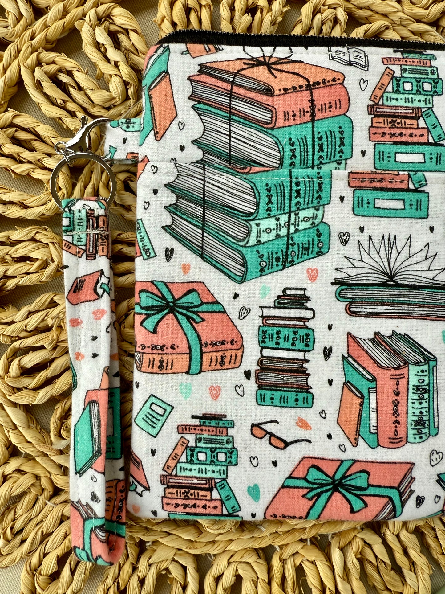 Books & Bows Ereader Sleeve