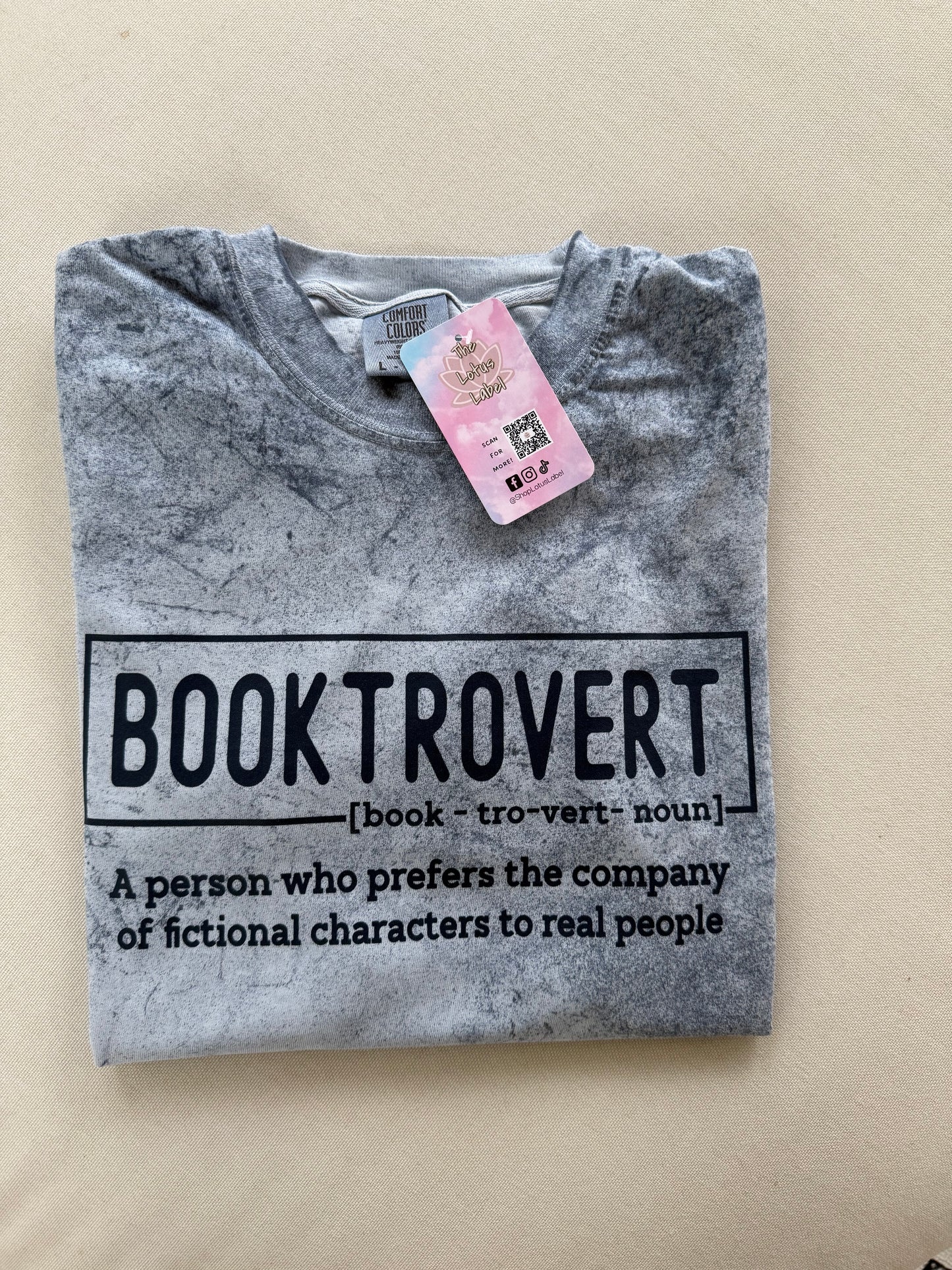 Booktrovert Shirt (navy ink)