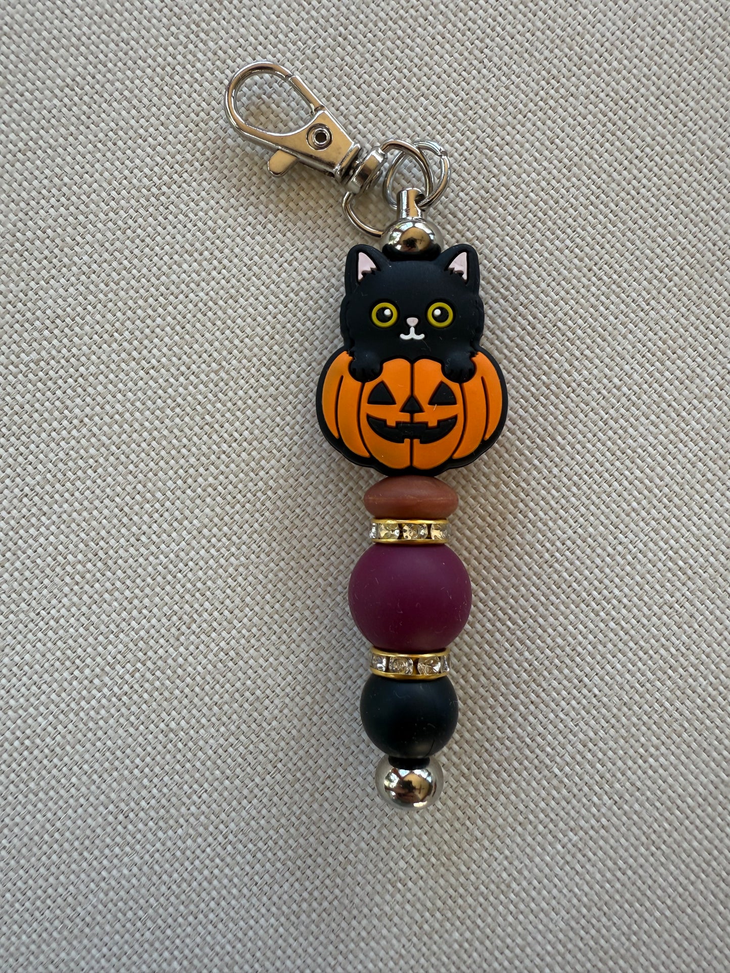 Pumpkin Cat Tethered Charm