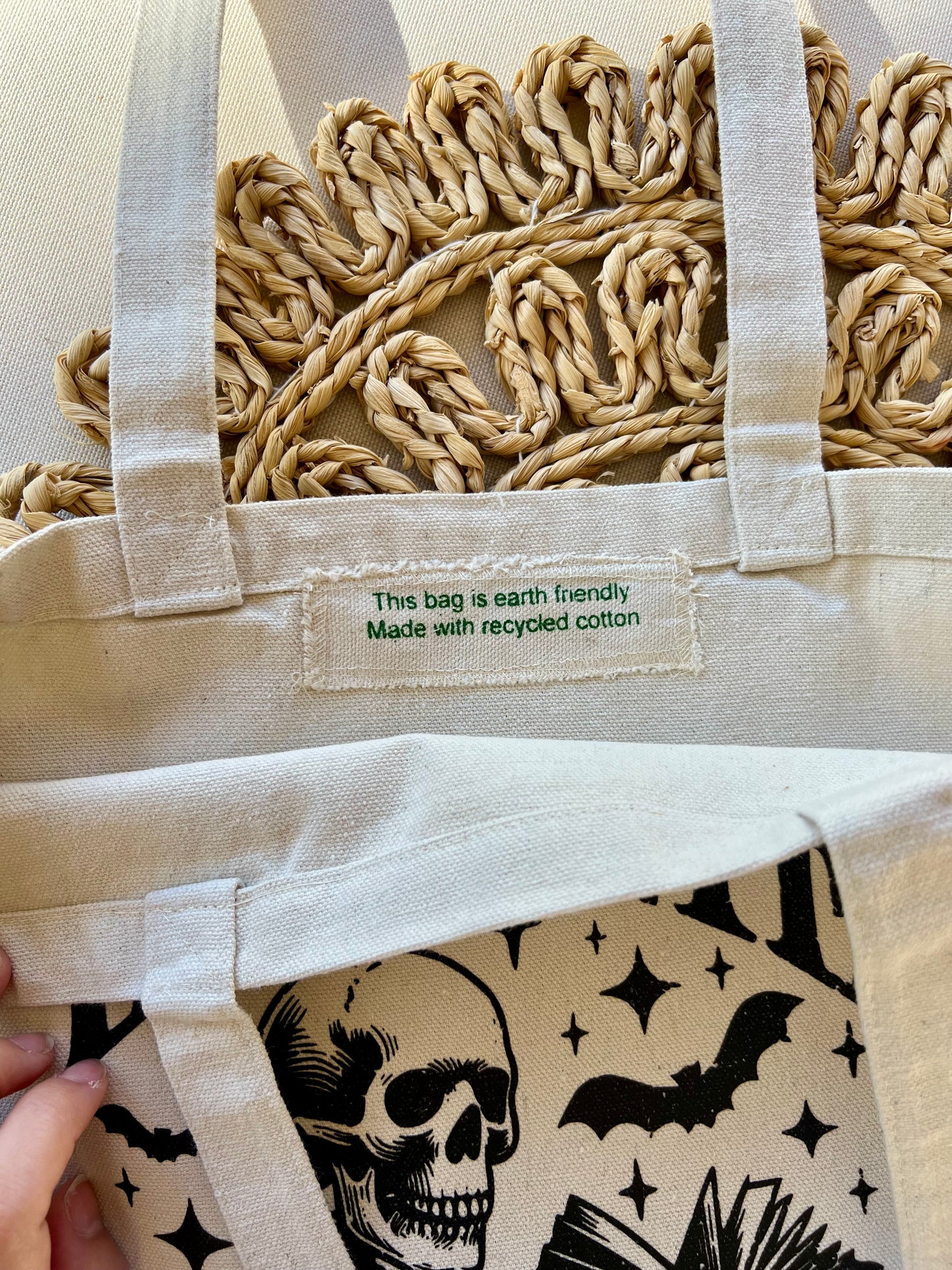Let me read in peace Tote Bag