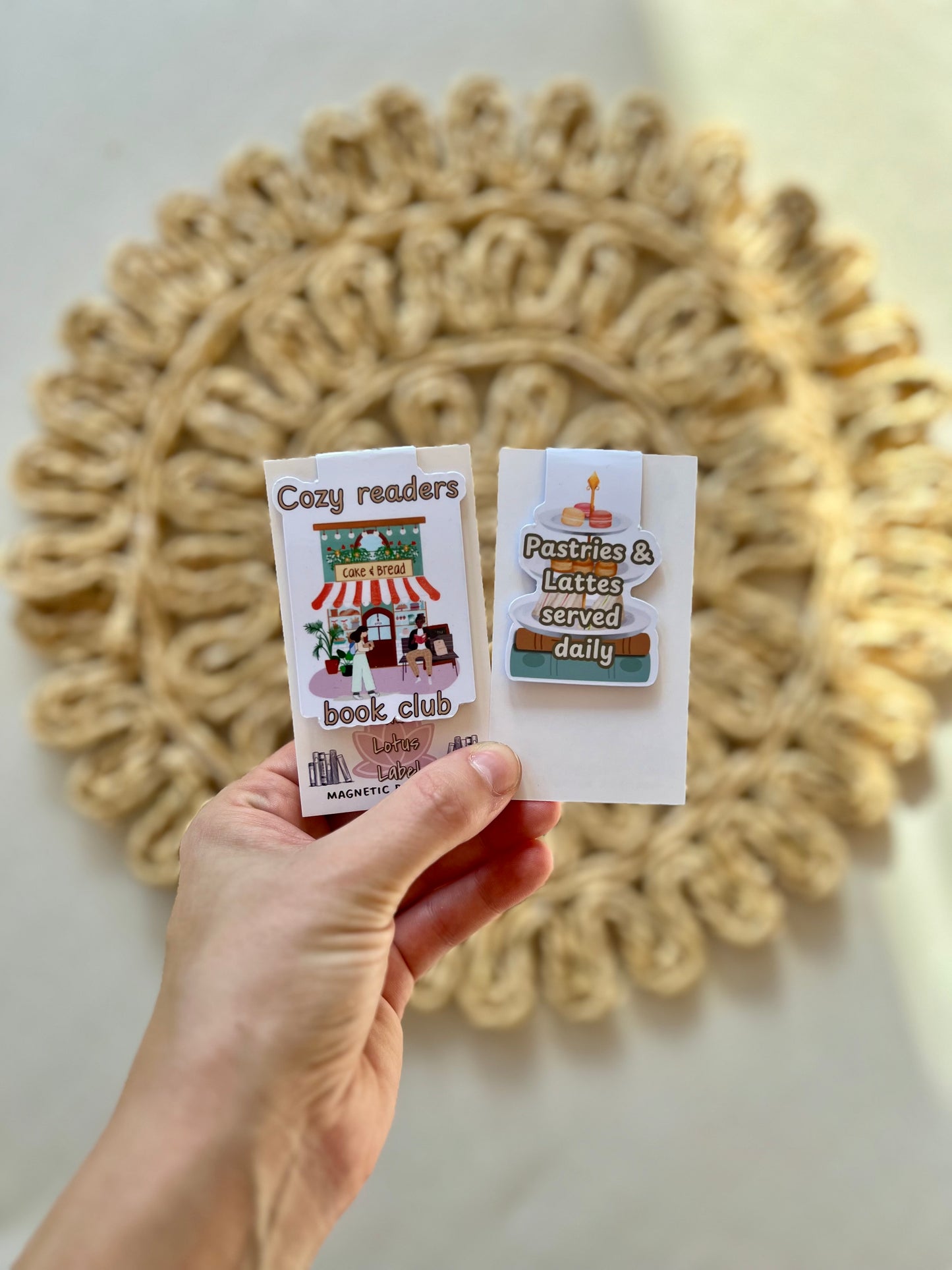Cozy Readers Magnetic Bookmark