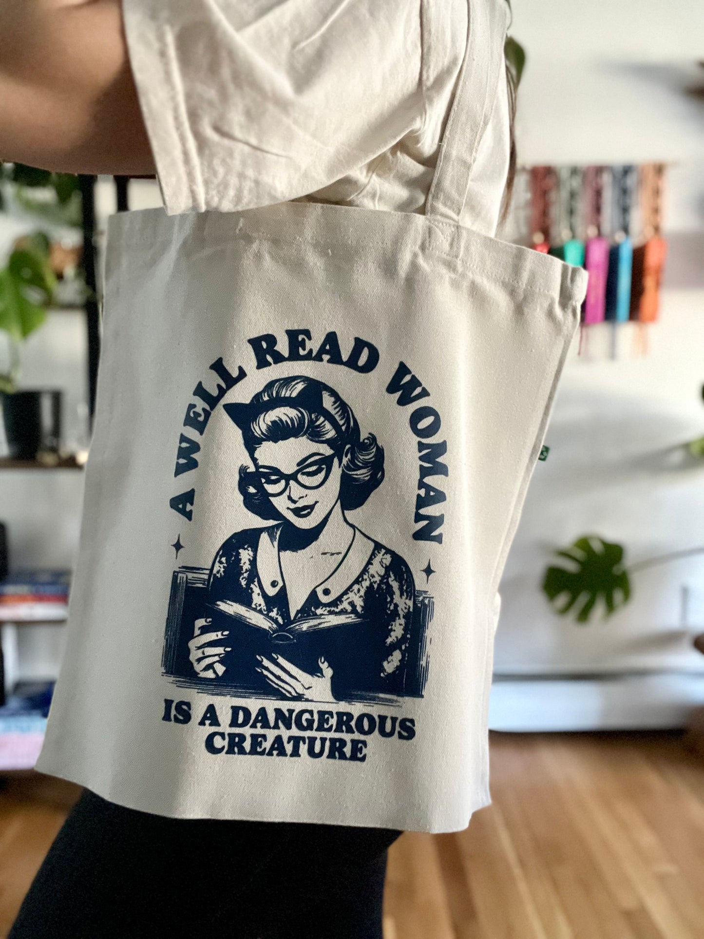 A well read woman Tote Bag
