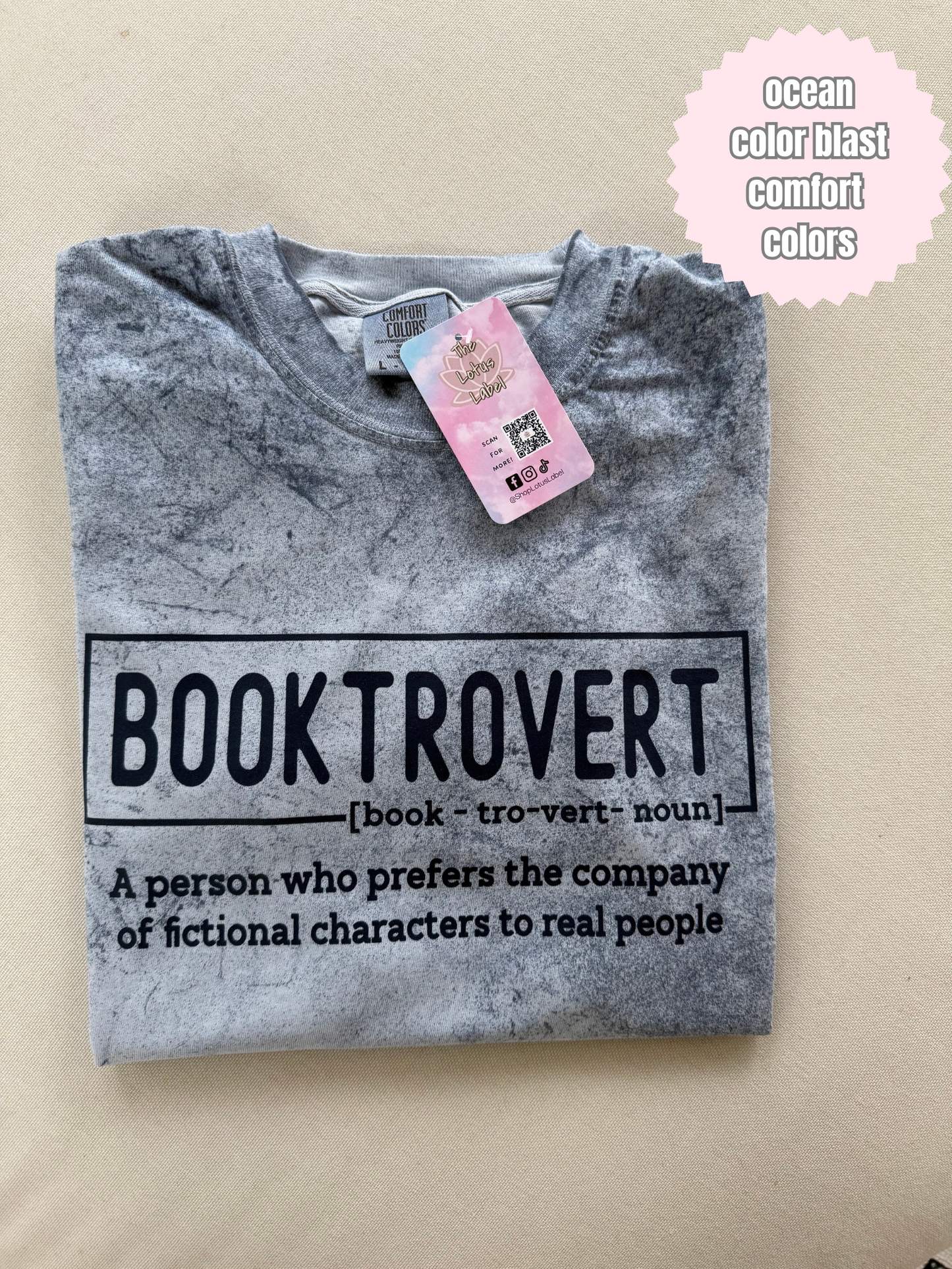 Booktrovert Shirt (navy ink)