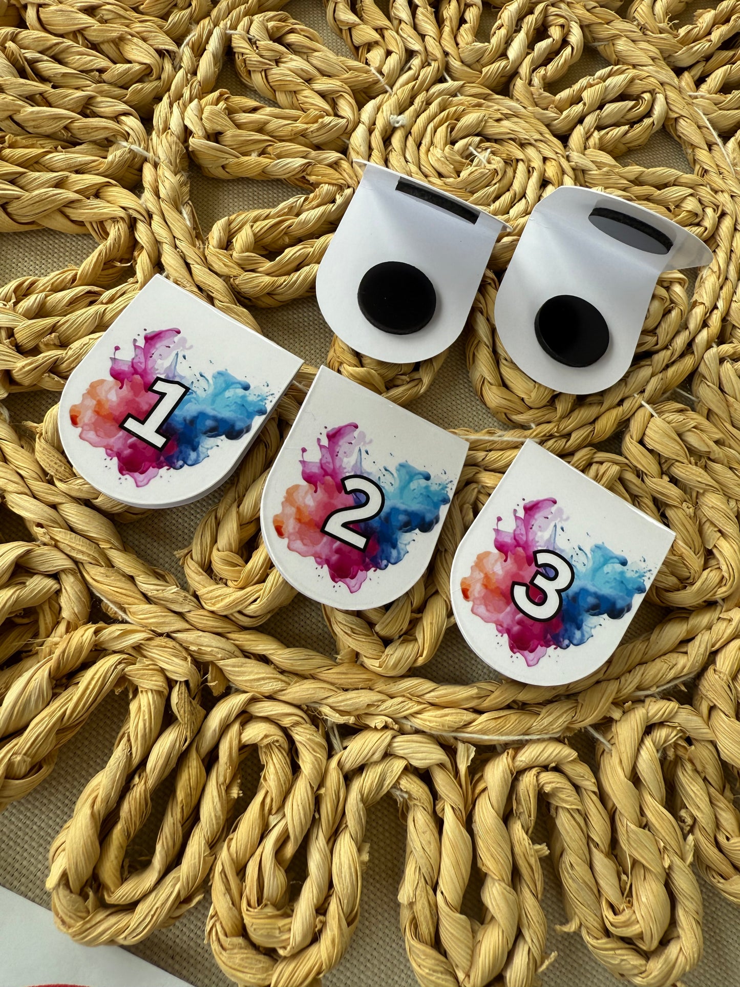 Number Magnetic bookmarks for Live Claims