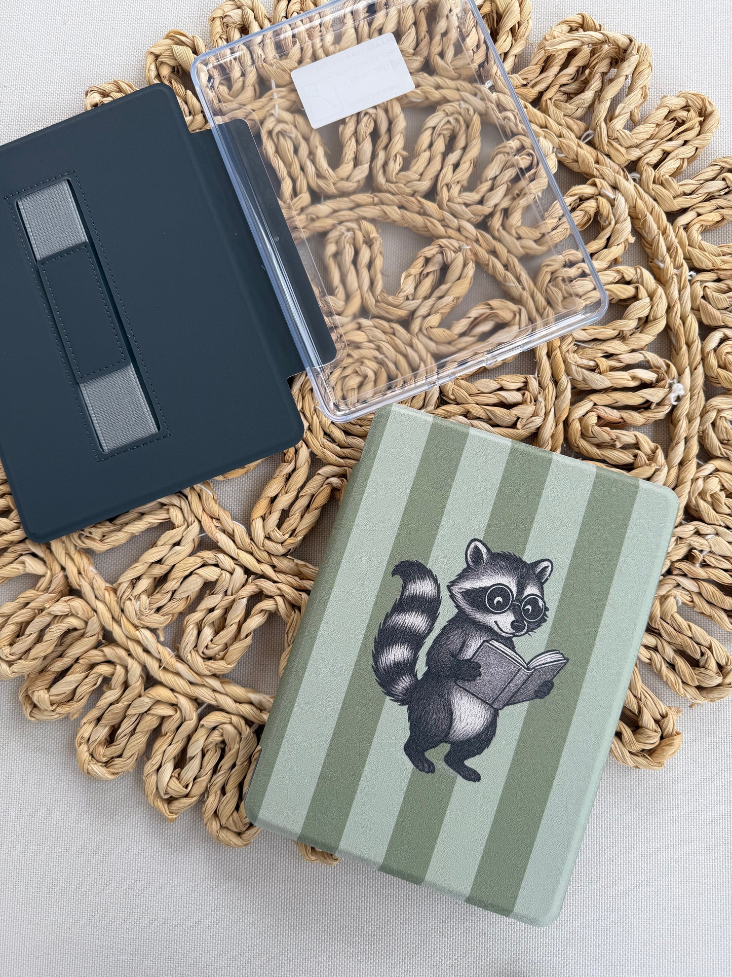 Reading Raccoon Kindle Case