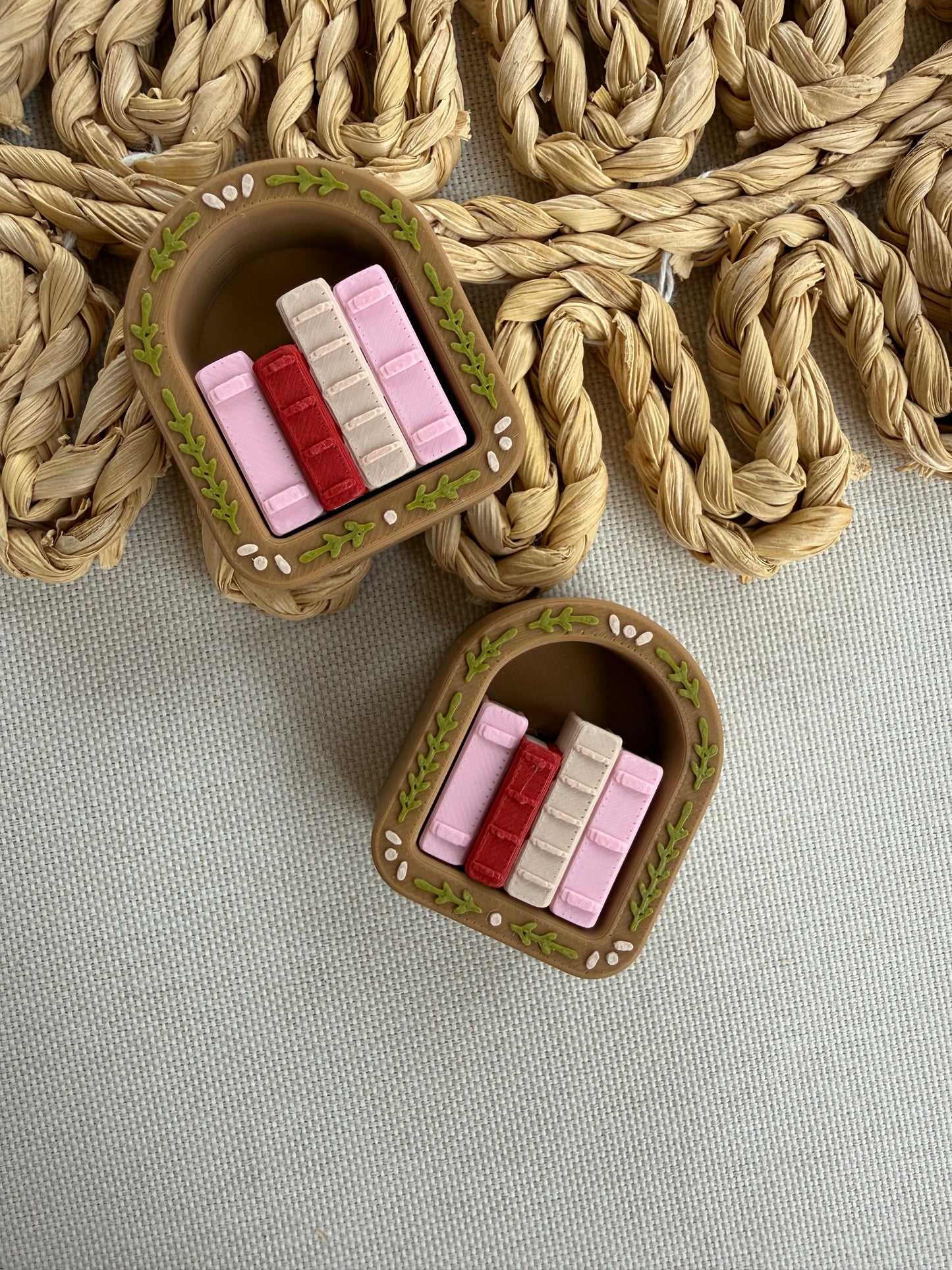 Romance Book Nook Fidget Clickie