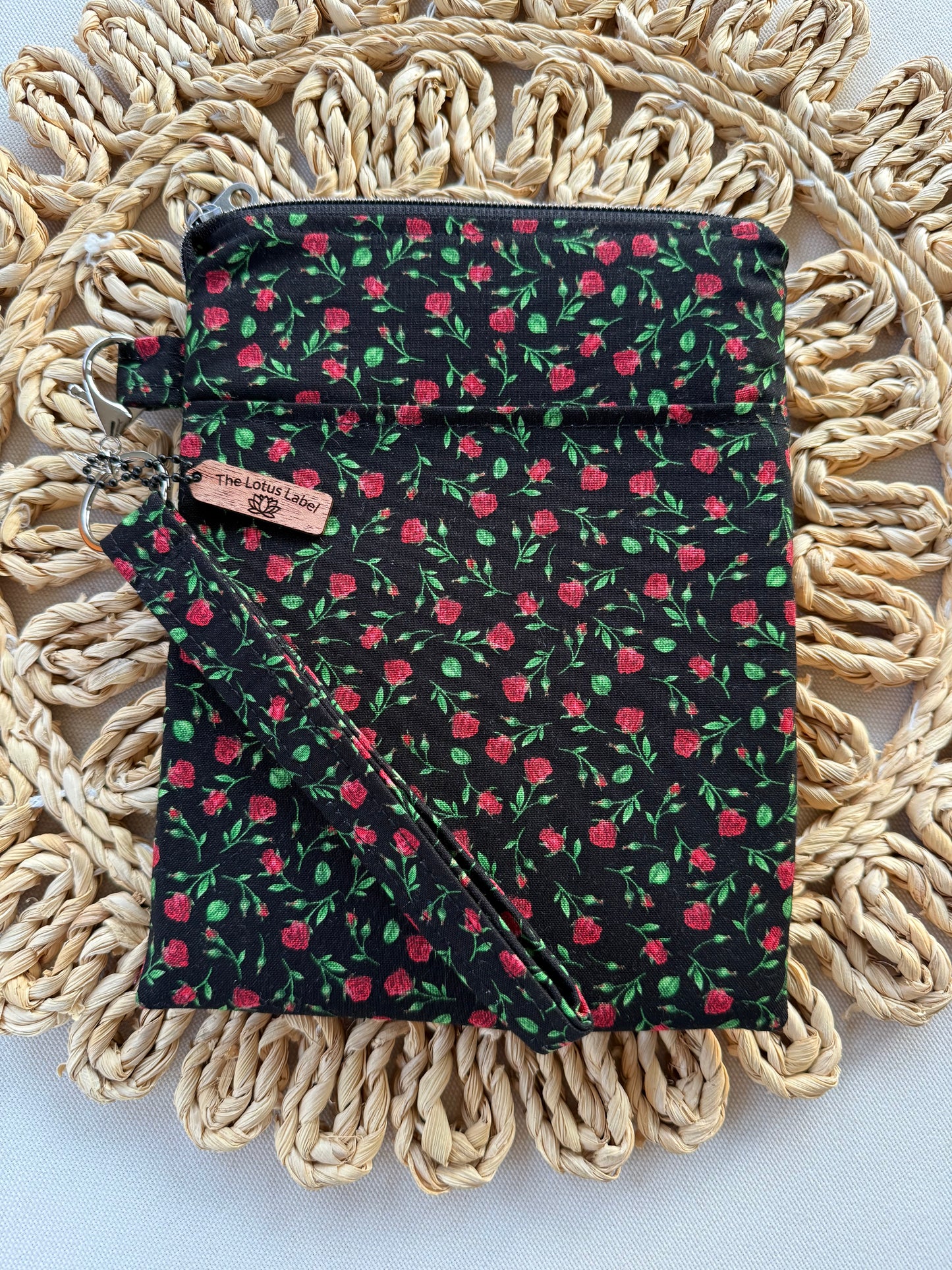 Mini Roses Kindle Sleeve