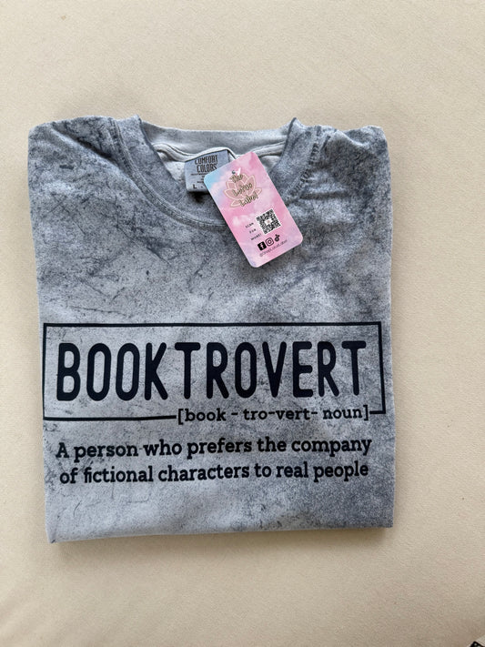 Booktrovert Shirt (navy ink)