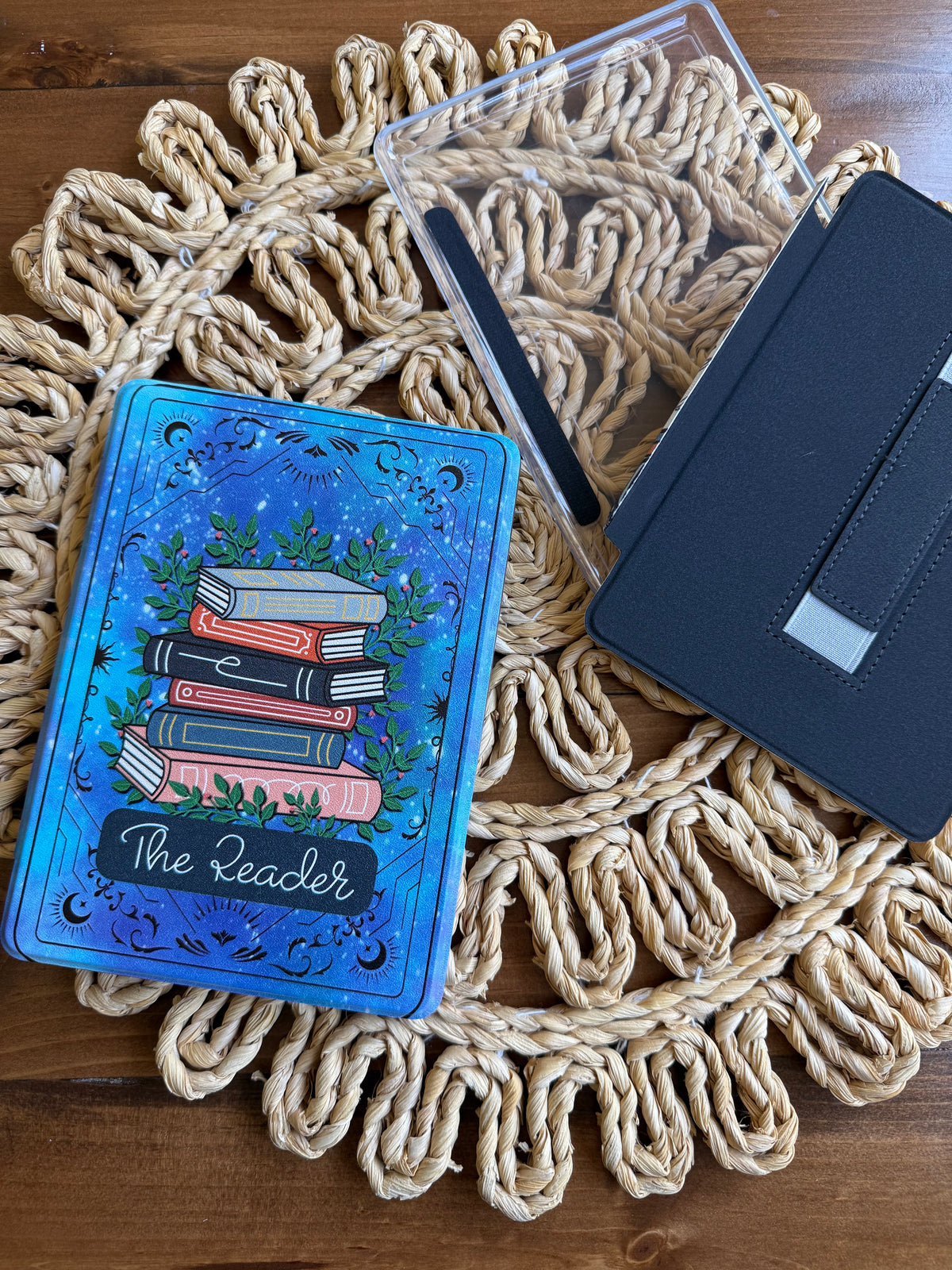 The Reader Tarot Card Kindle Case- MAGNETIC COVER