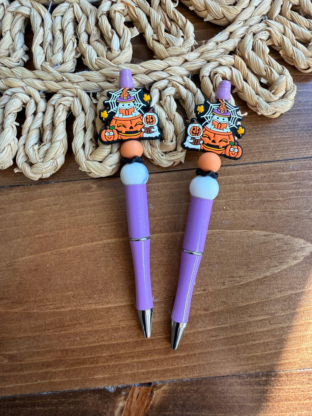 Ghosts reading Pen