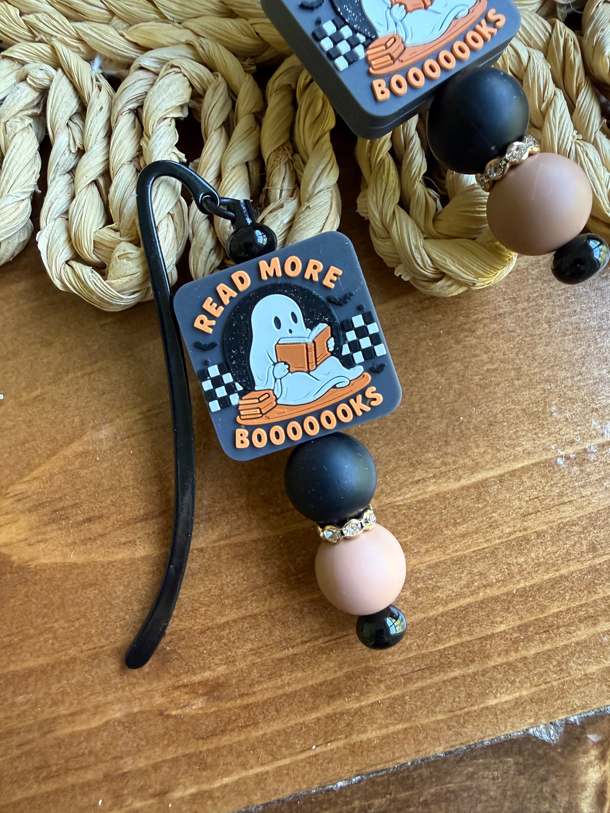 Read more booooooooks beaded bookmark