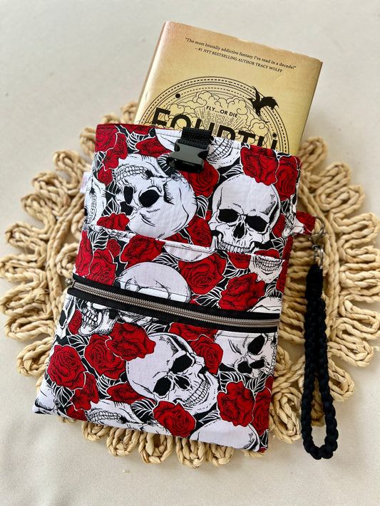 Skulls Buckle Top (large)