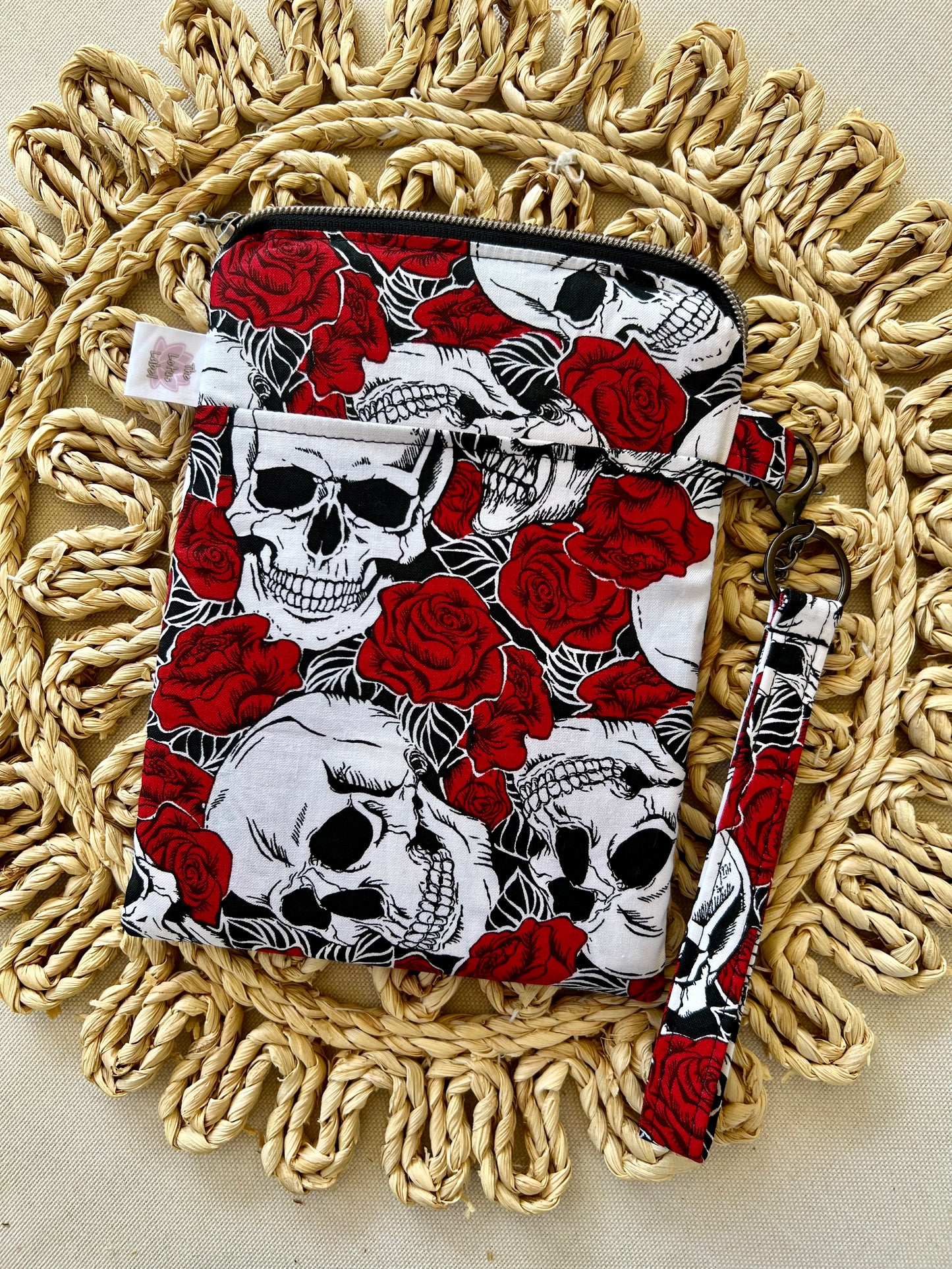 Skulls & Roses Ereader Sleeve