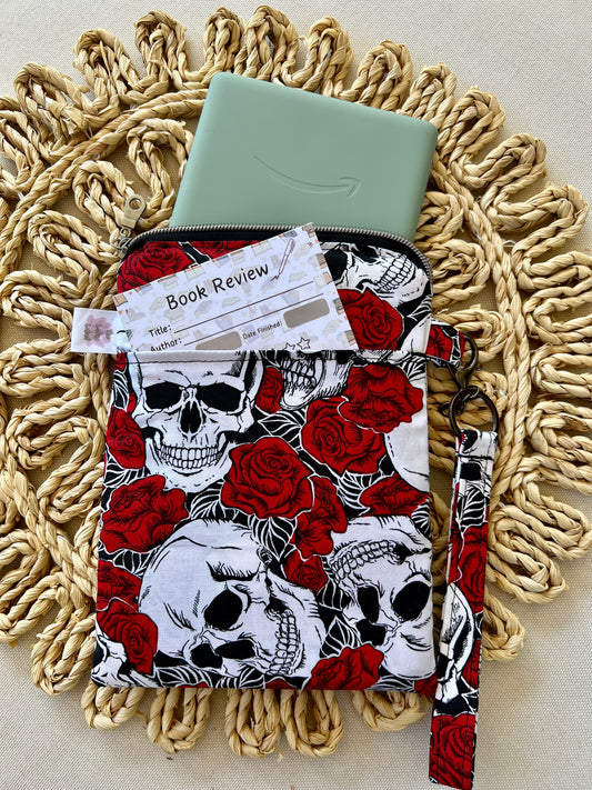 Skulls & Roses Ereader Sleeve