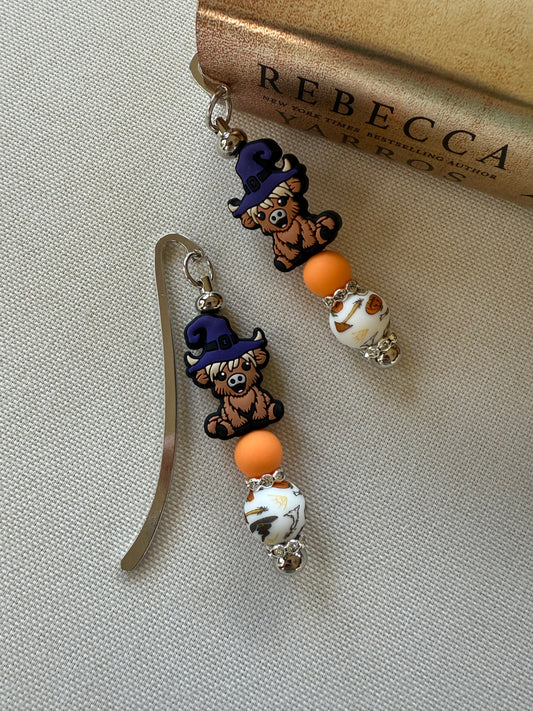 Witch Hat Highland Cow Beaded bookmark