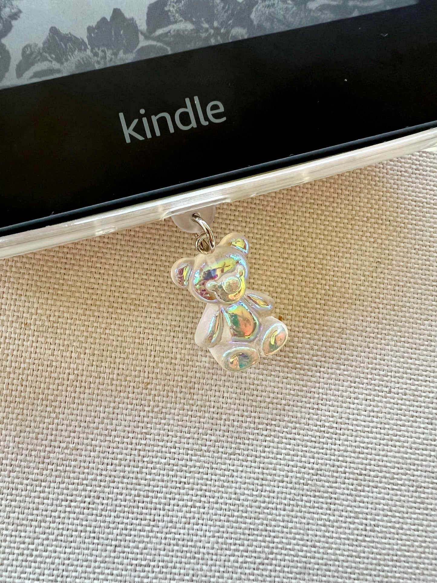 Iridescent Bear Dust Plug