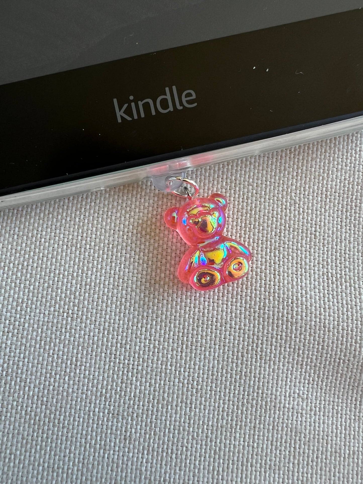 Iridescent Bear Dust Plug