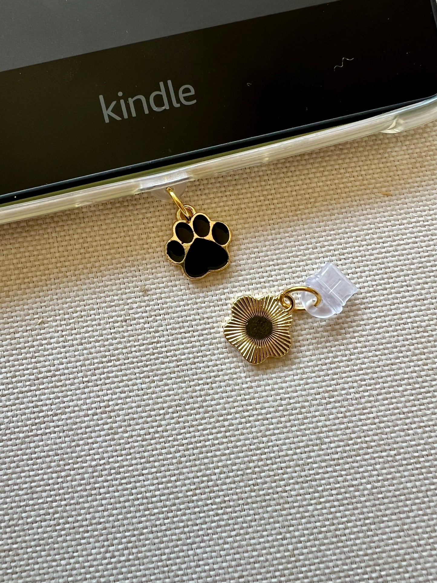 Paw Print Dust Plug