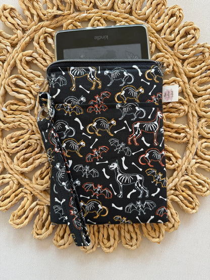 Glow in the dark animal skellies Kindle Sleeve