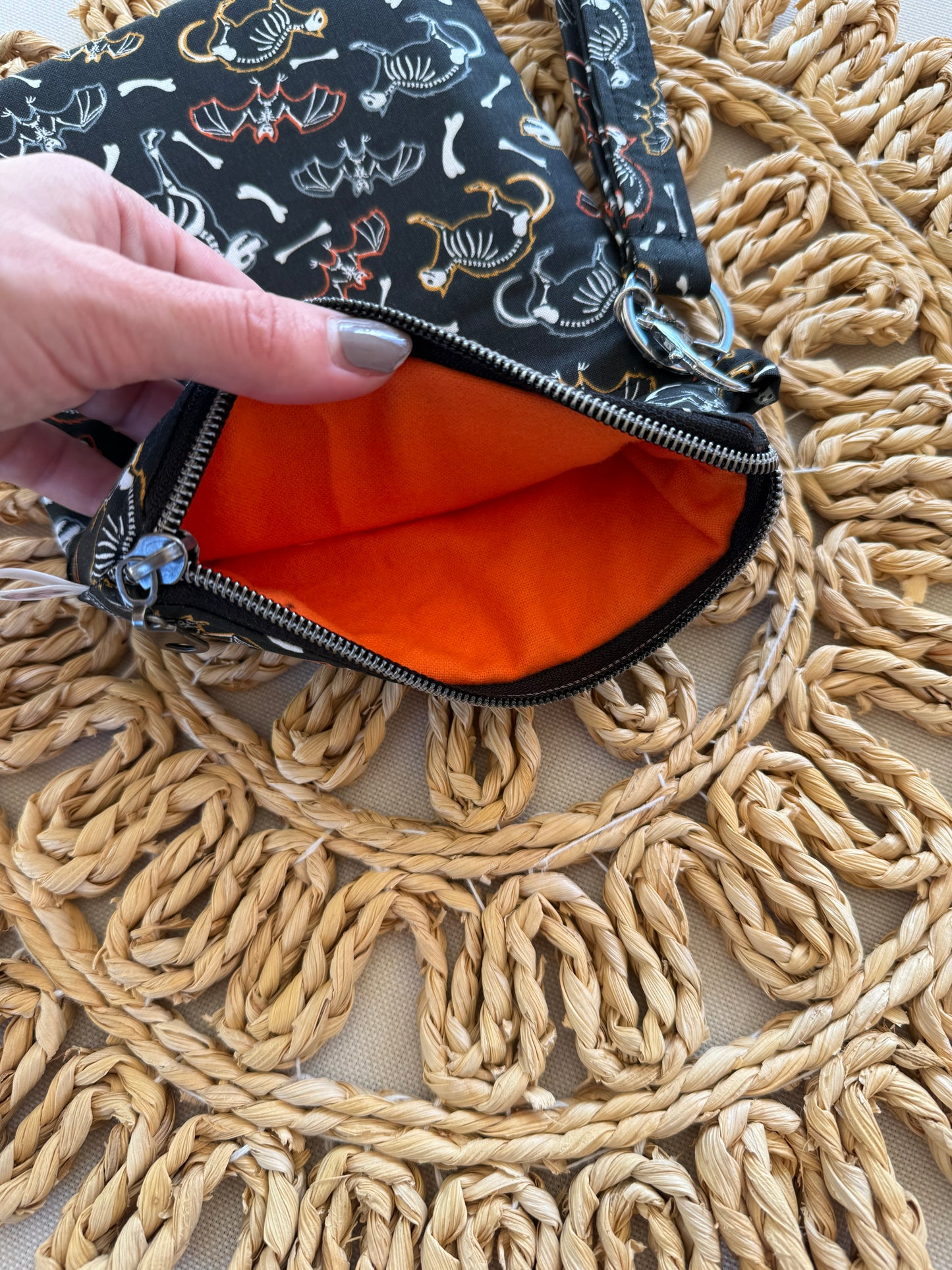 Glow in the dark animal skellies Kindle Sleeve