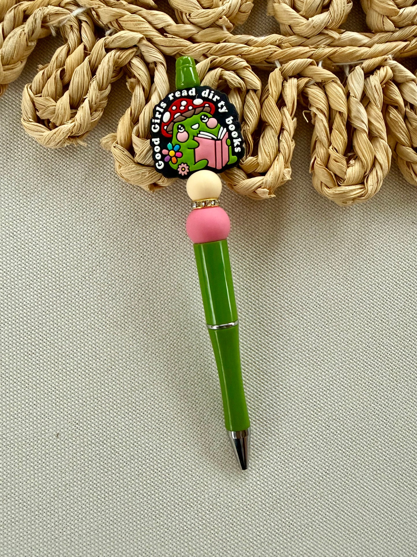 Good Girls Read Dirty Books Pen